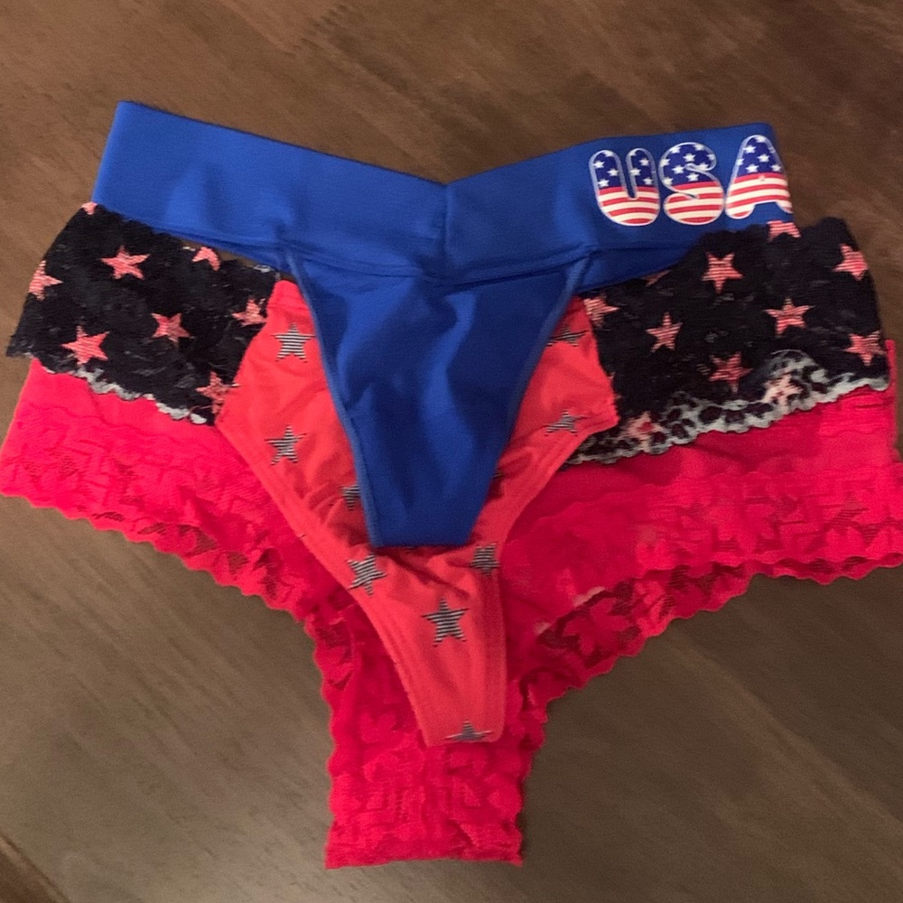 Victoria’s Secret USA Panty Set!